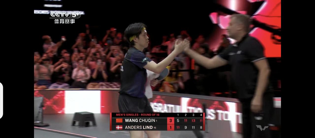 今天看比赛，真是一个双喜临门[大笑]中国男篮下半场开始逆袭，最后赢下老赖皮日本[