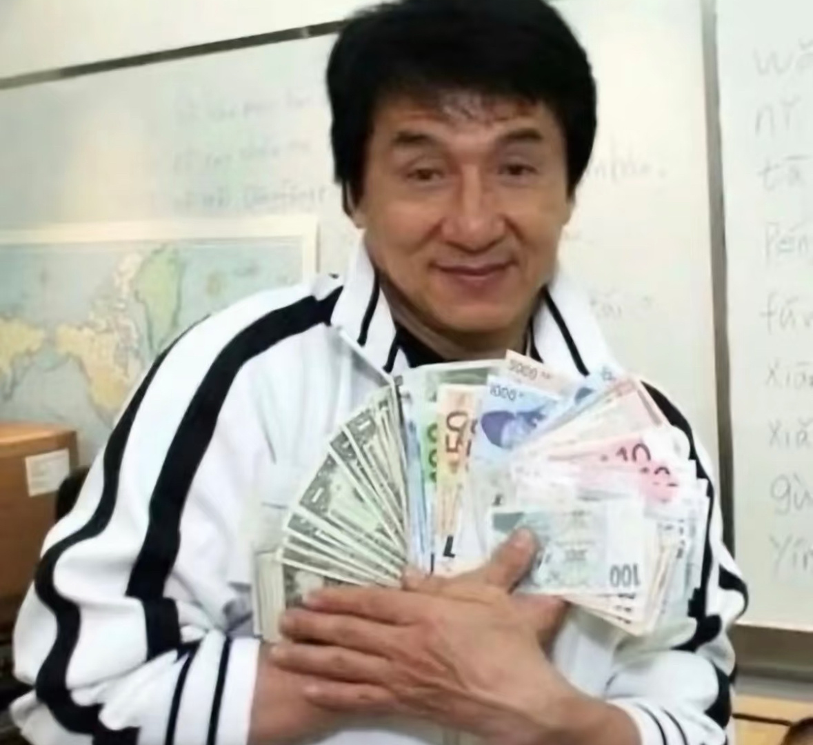 有什么钱都冲我来 