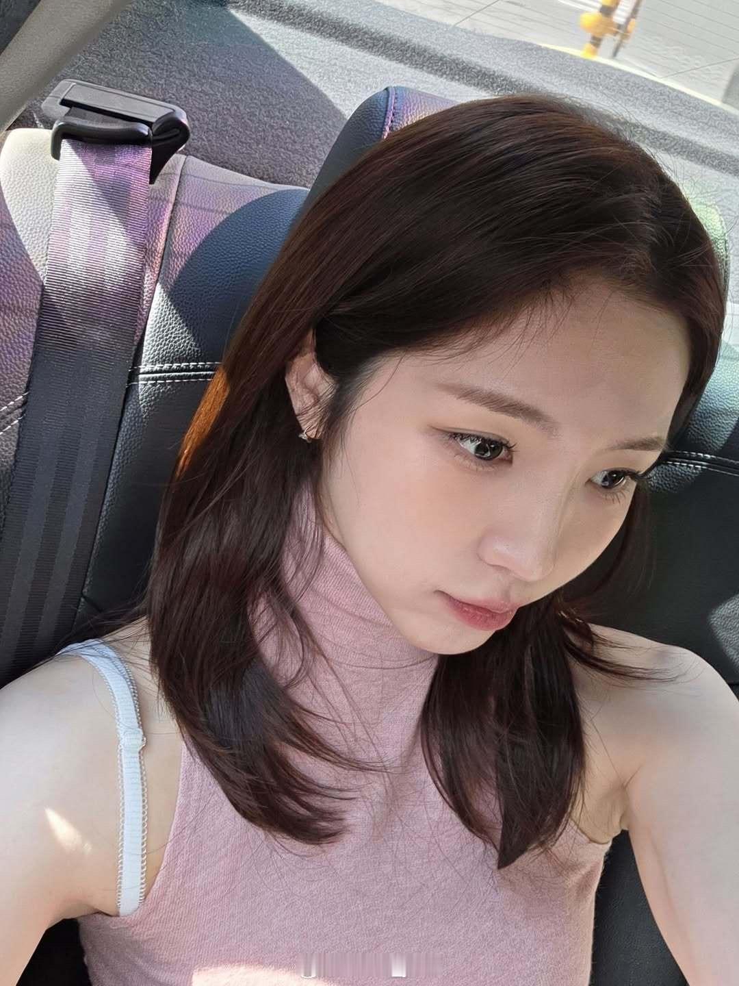 剪了中长发的海恩 ​​​