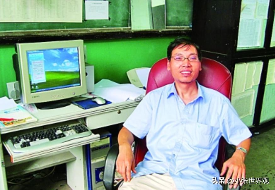 最“傻”教师谭千秋，2008年，他用自己的生命给学生上完最后一课，他张开双臂，用