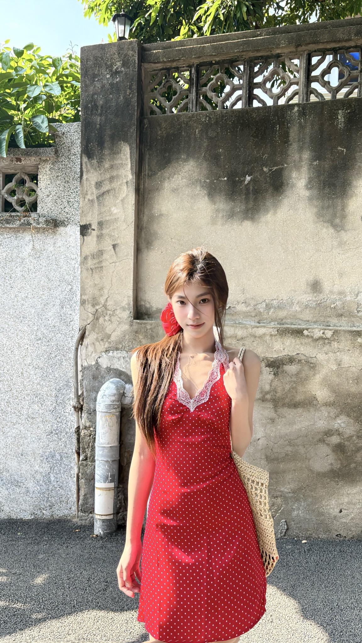 on this sunny day☀️