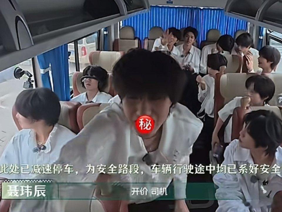喂。大哥你现在用一下啊 