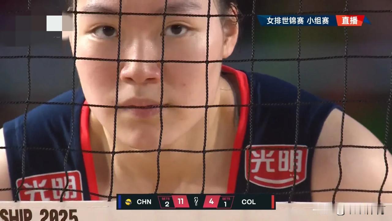 【火速急招高意入队是对还是错？】
当中国女排第一场输给墨西哥一局，整个副攻线的进
