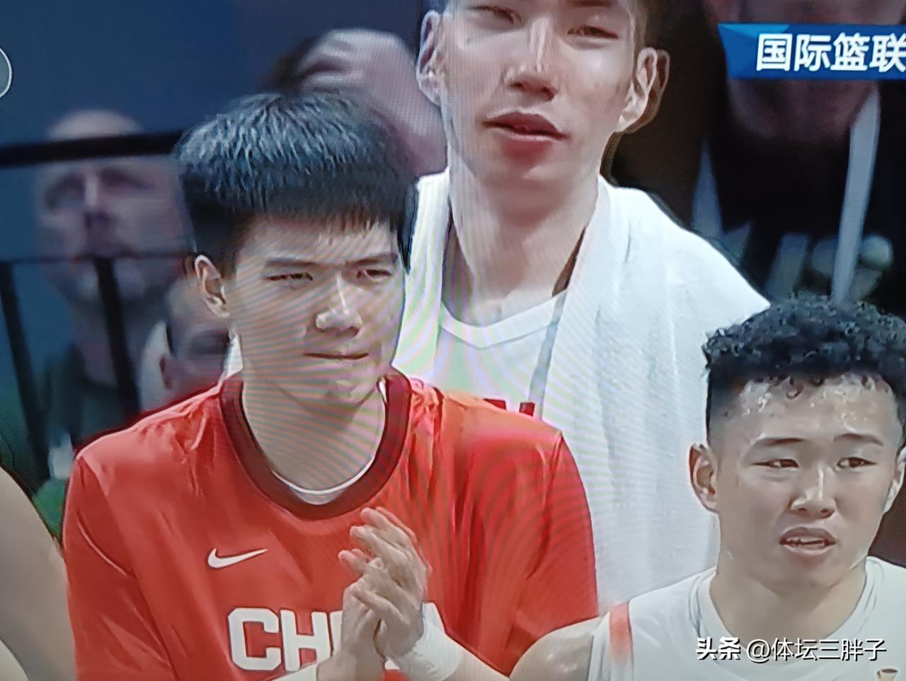 今天先说说本届国家队的后卫线，从中国男篮两场比赛看，七月份的世预赛窗口期，后卫线