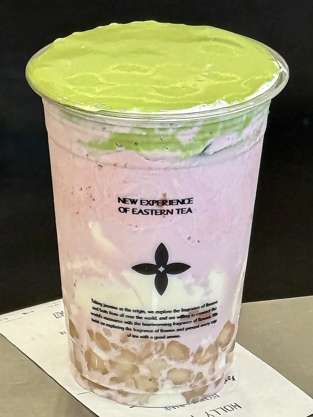 又被奶白爽到了！莓果新品出乎我的意料….