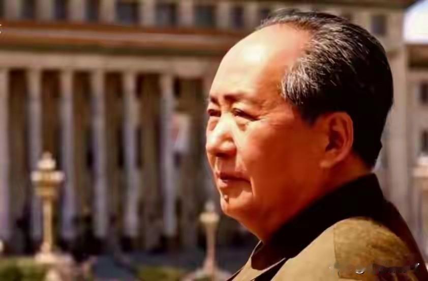 3. 丢掉幻想，准备斗争。
建国前夕撰文名言，告诫国人认清帝国主义干涉本质，做好