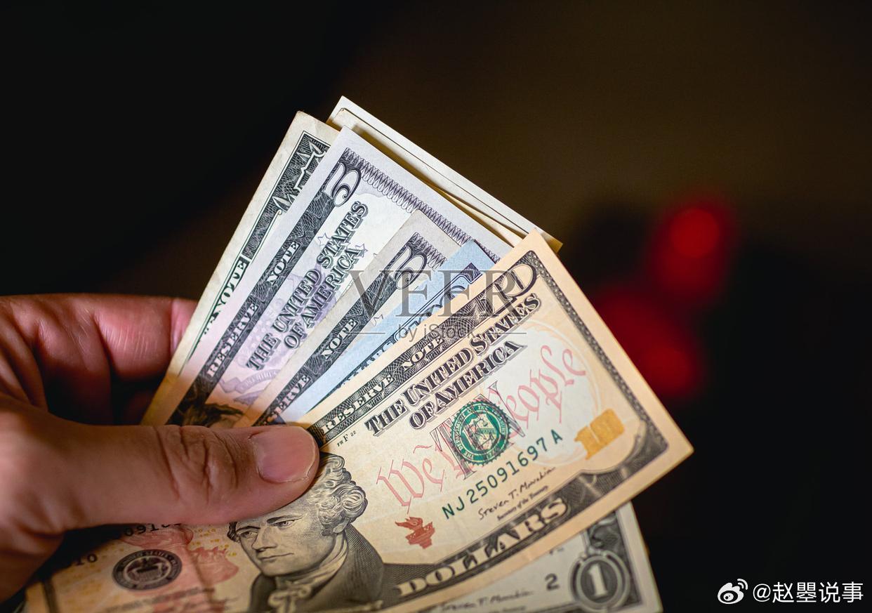 一个犹太女人，她以8元一个的价格进了8000盏油灯，卖10元却没人要，于是她干脆