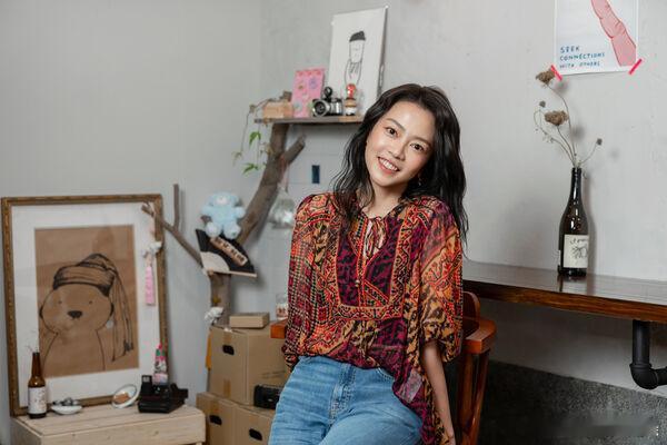 周渝民老婆复出的原因周渝民老婆回应补办婚礼 据台媒，喻虹渊受访表示复出是为了拓展