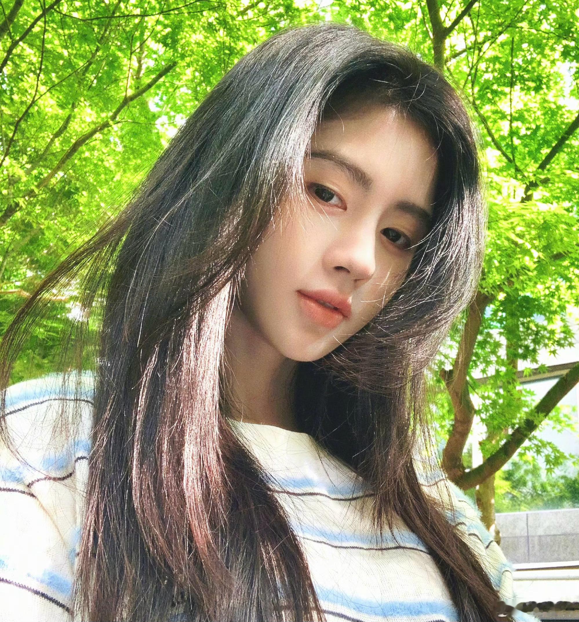 鞠婧祎五一plog女头大户五一上新👤 