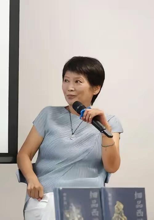 “一夫一妻制度是违反人性的，95%的人生病，都是因为欲望得不到满足！”北京中医药