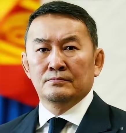 如果中国不开放领空，我们就请美军驻军。

这话听着挺横，其实说这话的人自己都没想