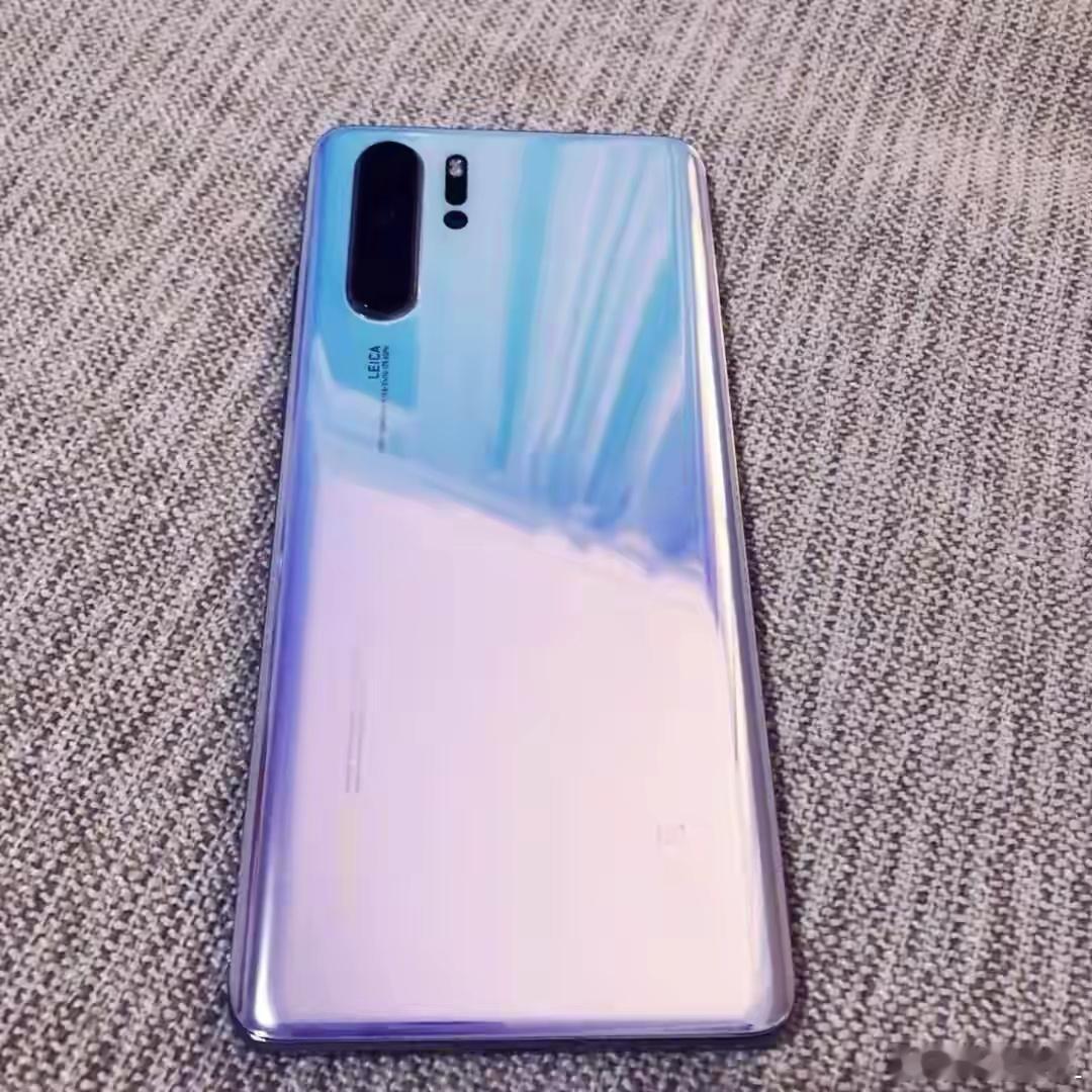 华为Pura90系列开售爆单不得不说华为Pura90系列配色真的好绝了！继P30