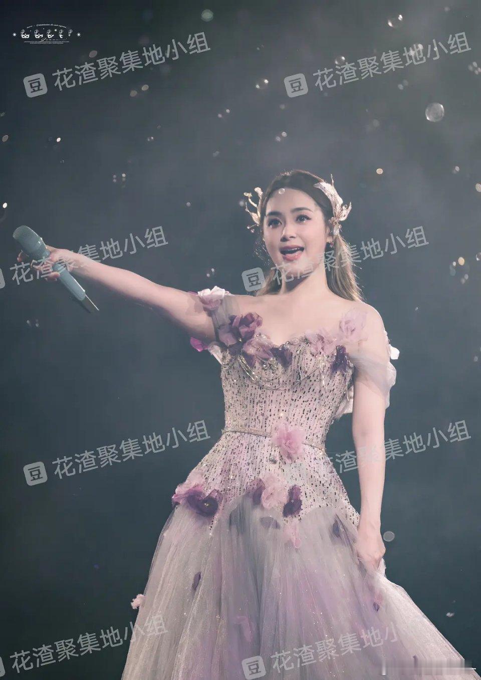 阿娇是不是越来越像阿Sa了 ​​​