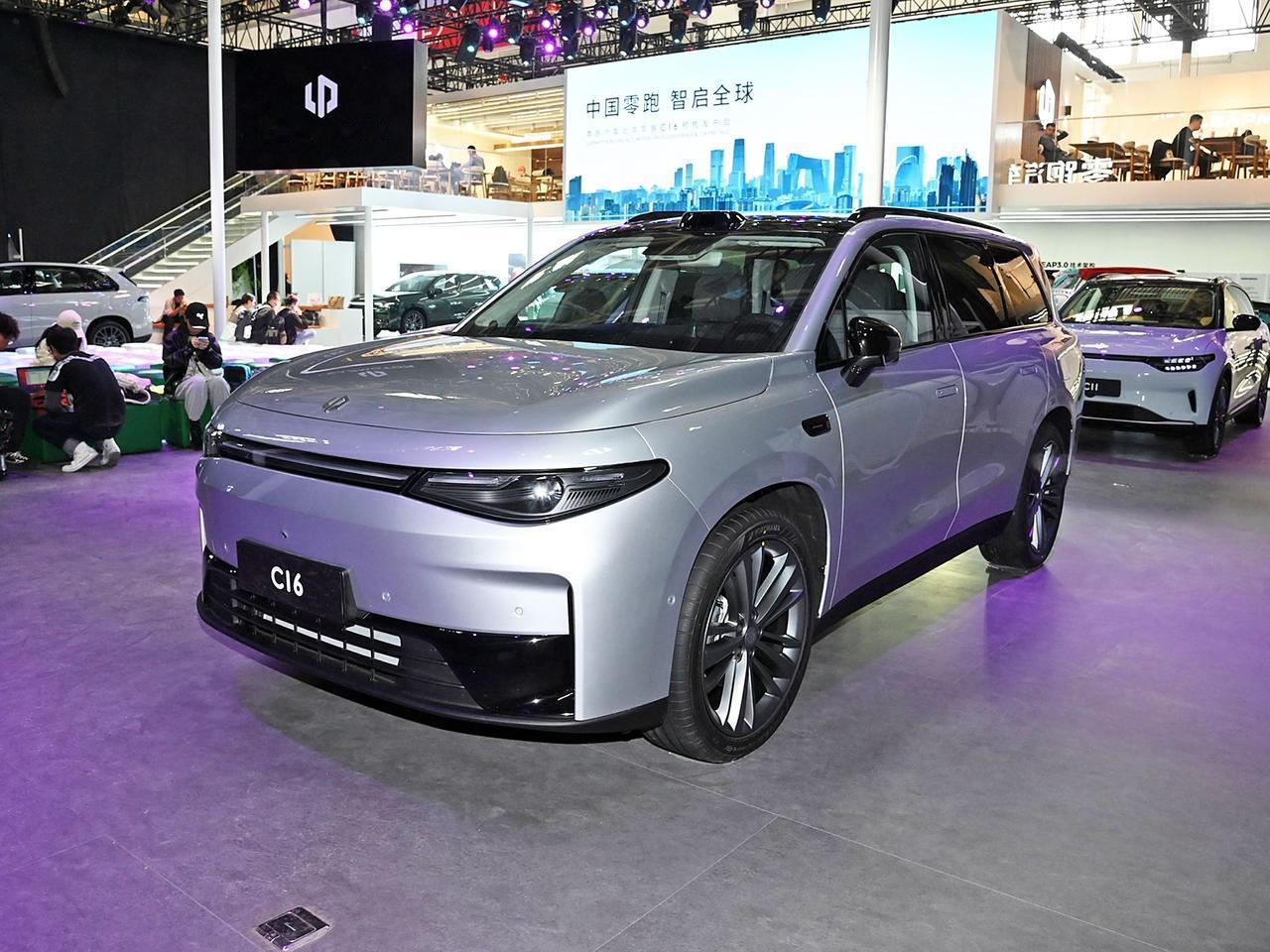 零跑C16将于6月28日正式上市，顶配车型价格不会超过20万。新车是一台2+2+