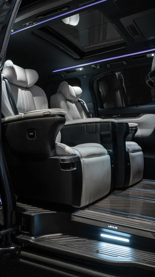 家用MPV天花板是他吧