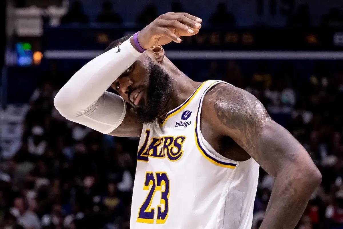 39岁的勒布朗-詹姆斯加冕NBA2024赛季“末节之王”！

1、勒布朗-詹姆斯