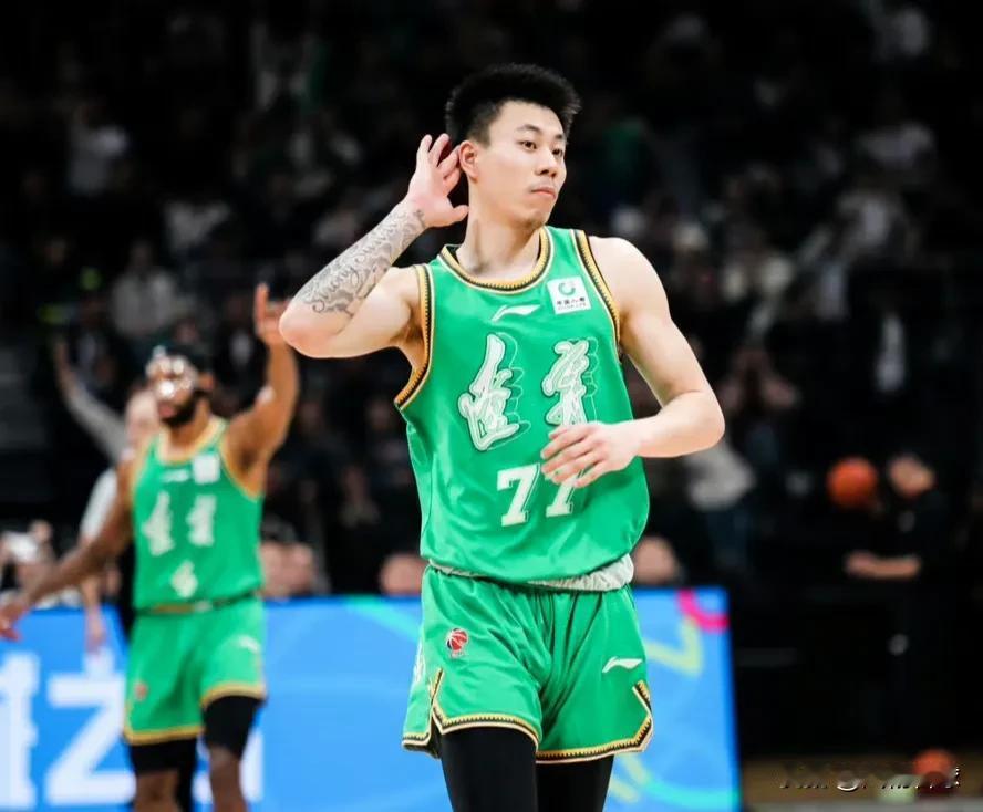 三连冠太强了！辽宁104-95战胜新疆，看看数据谁是赢球最大功臣！
付豪：8中5