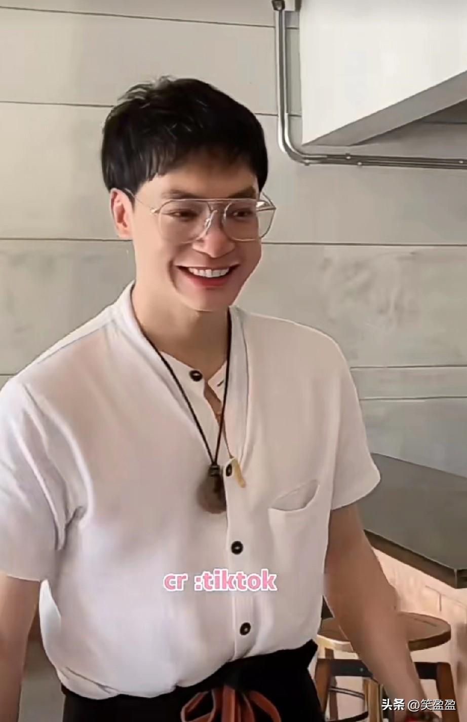 谁能看出来P'Bie已经40岁了啊！
Poem 从 บ้านสบายใจ 活动回