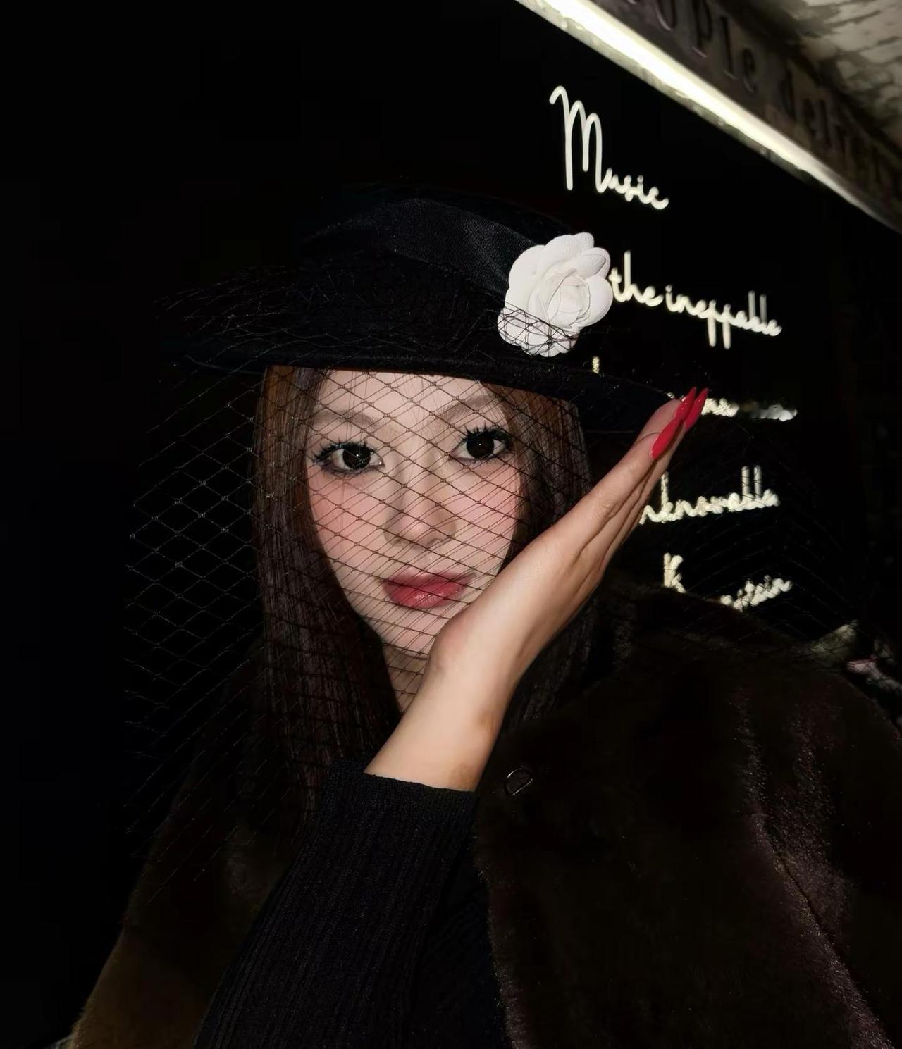 像我这样的女人就是会有前仆后继的人来爱我