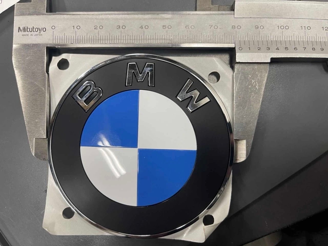 还有三天，宝马新车巨变！——2026年2月起，所有宝马新车引擎盖都统一采用新的徽