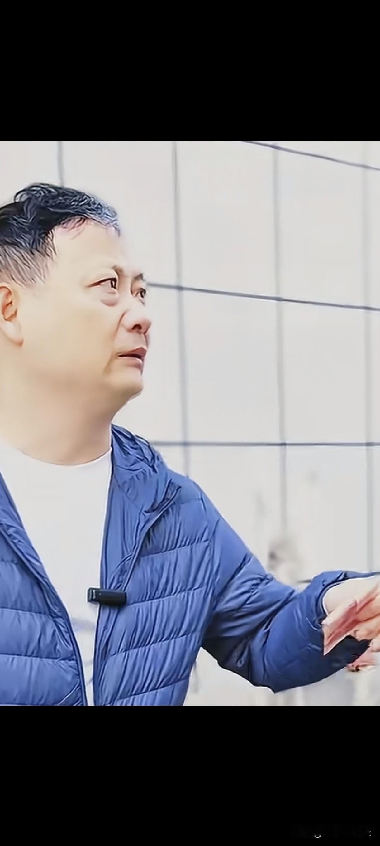 《男性大多的贯例》
       男人去菜市场买菜，喜欢问价，却不喜还价，即便还