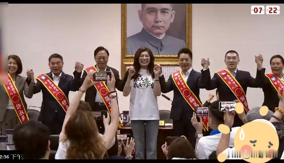 临近7·25集会，蓝营展现团结氛围，路线分歧仍待弥合
 
距离7月25日国民党全