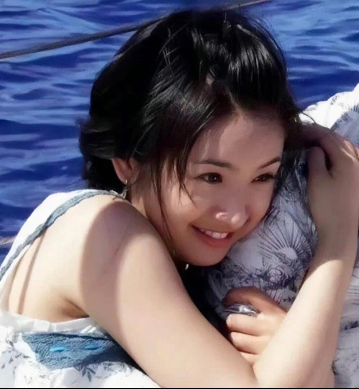林依晨首位凭偶像剧拿下金钟视后的演员 谁还不知道林依晨是首位凭偶像剧拿下金钟视后