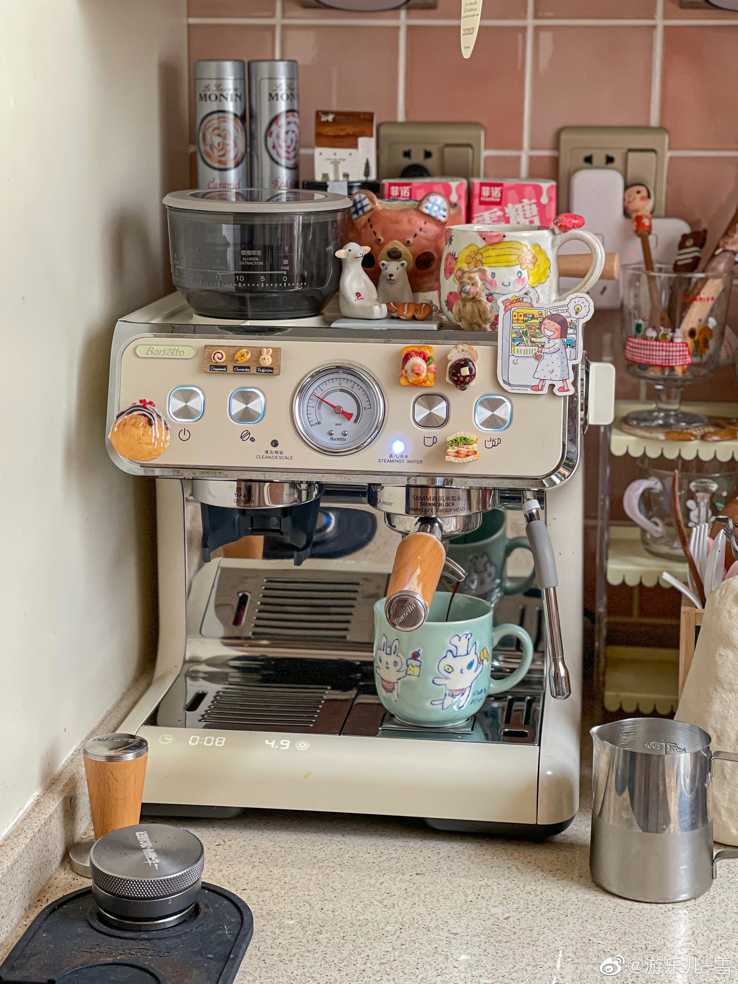 炎炎夏日，咖啡杯不由自主拿了清爽的颜色[嘻嘻]，新周愉快姐妹们！[微风][微风]