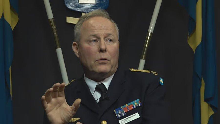 又有一个凑热闹的来了！
瑞典宣布未来与俄罗斯发生战争时购买射程达2000公里的导