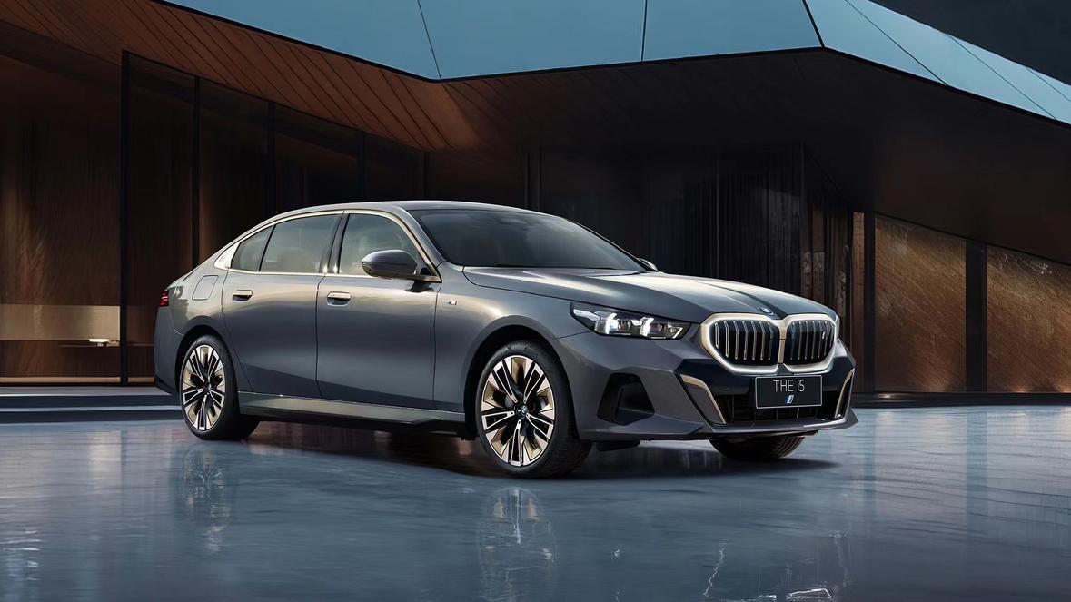 第八次演化，脱胎换骨，气势不凡！全新一代BMW 5系来了！
#THE5【来自懂车