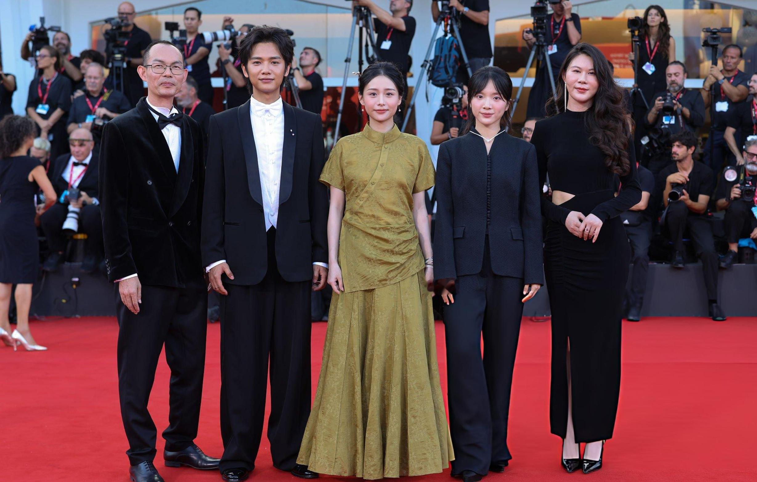 威尼斯电影节 《给阿嬷的情书》剧组李思潼、王彦桐、王晓慧等亮相《地堡》威尼斯电影