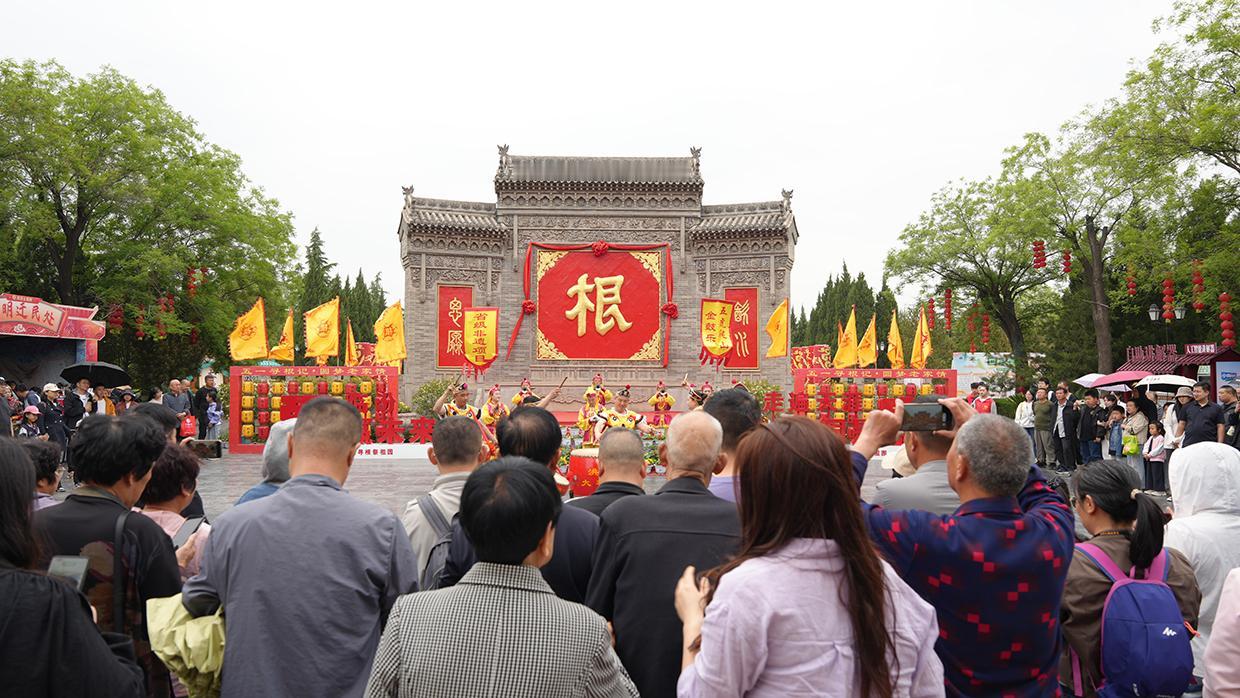 临汾洪洞大槐树值得去吗五一“回家寻根”洪洞大槐树景区主题活动精彩启幕5月1日，随