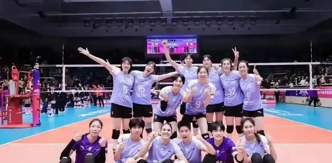 轮休李盈莹？天津今晚赌大了
 
辽宁段放膝盖肿得走不动，替补林芯羽一传才52%。