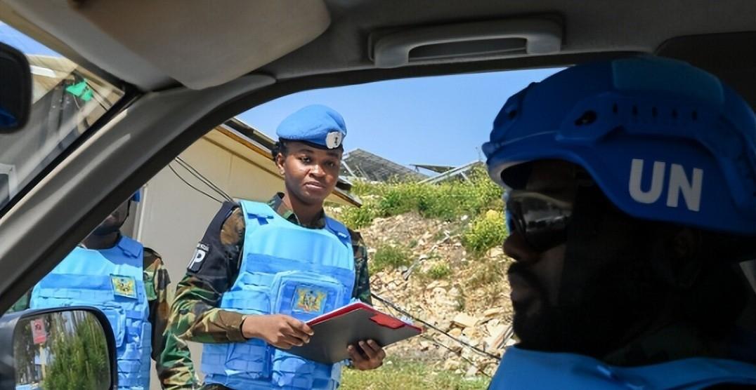 凌晨的贝鲁特还在睡梦中，以色列的炸弹却已落地开花，连联合国的维和部队都成了“误伤