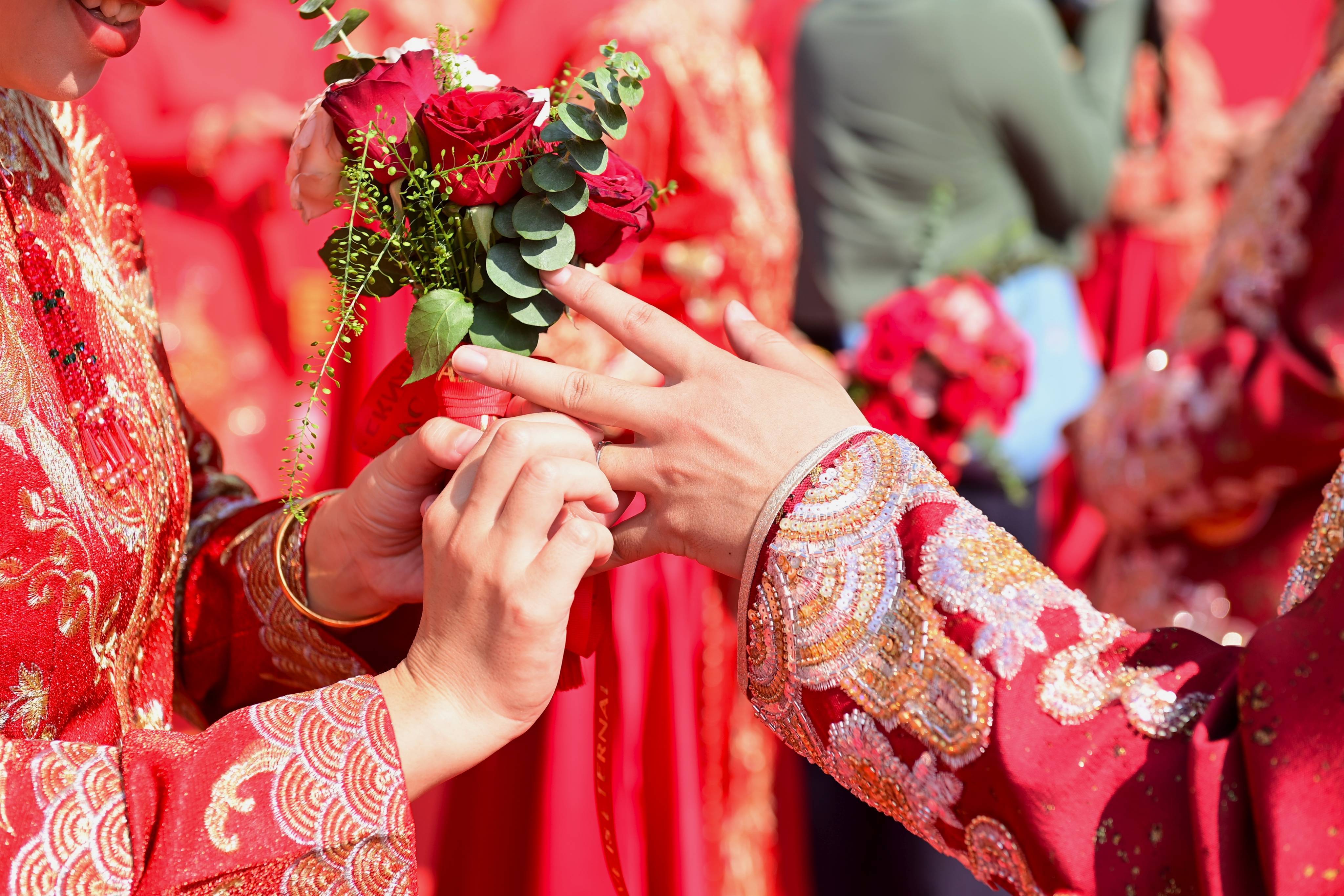 彩礼往来要“拍照留痕”，移风易俗不能“公私不分”|新京报快评