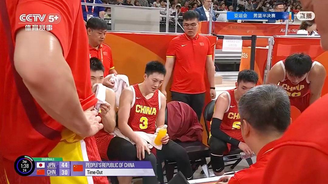 中国男篮vs日本男篮加油啊 ​​​