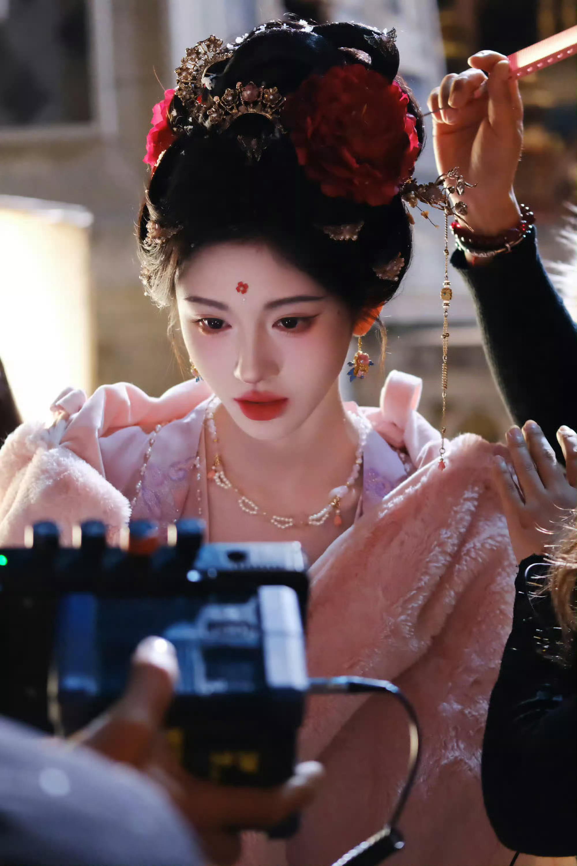 剧这方面还是以官方为准吧，别到时候又怪鞠婧祎。无论如何，期待一番鞠婧祎就OK！周