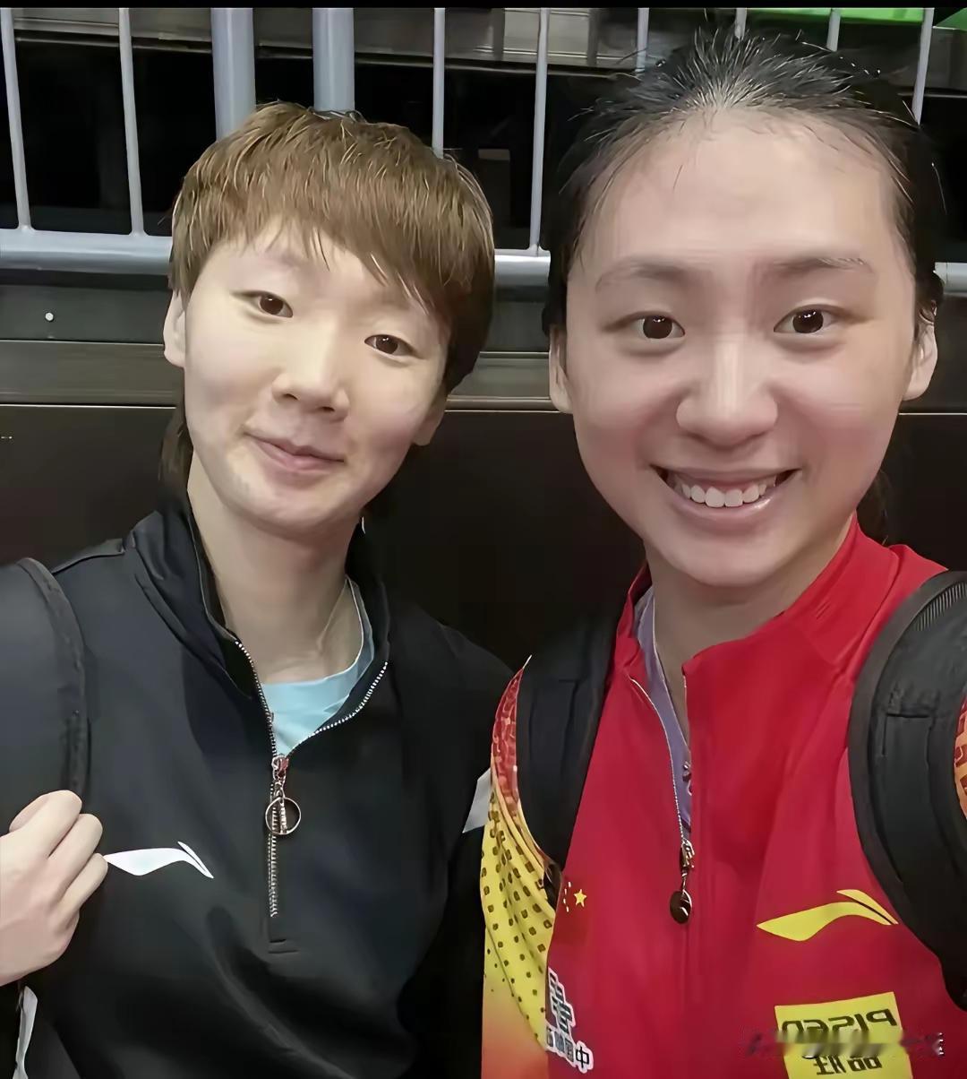 鳗鱼对陈熠
谁赢？
这还有悬念吗？！
鳗鱼赢陈熠
如砍瓜切菜
势如破竹
如入无人