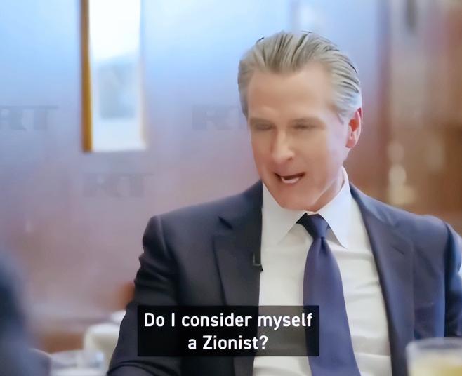 美国政坛又上演一出“光速变脸”大戏！加州州长纽森，这位被传要冲击2028年总统大