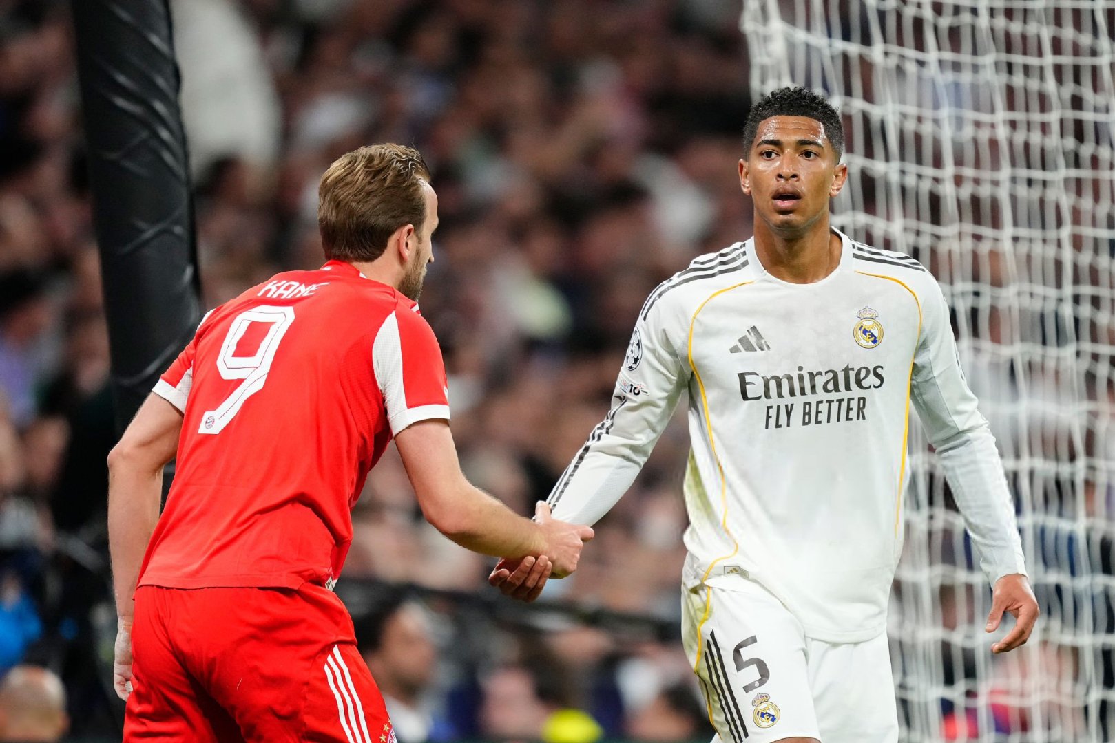 贝林厄姆和拜仁球员、教练。🤝欧冠联赛皇马1比2拜仁