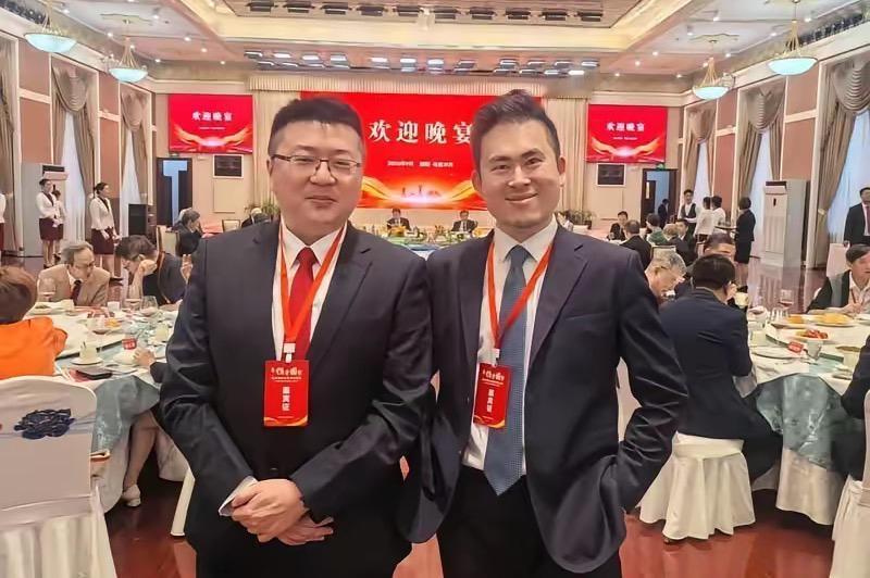 9月11日凌晨，新党爱国青年王炳忠发文分享行程：他与林明正从厦门启程先期抵达乌鲁