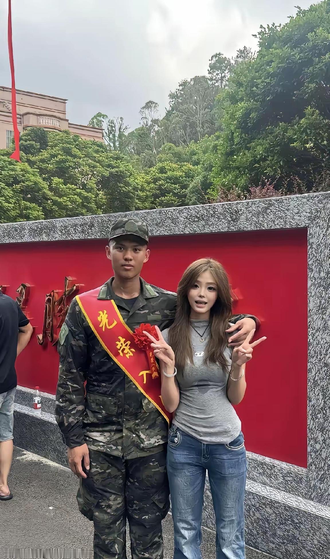 想问一下当过兵的朋友，大家入伍以前谈的女朋友，一直能够坚持到自己退伍的多一点，还