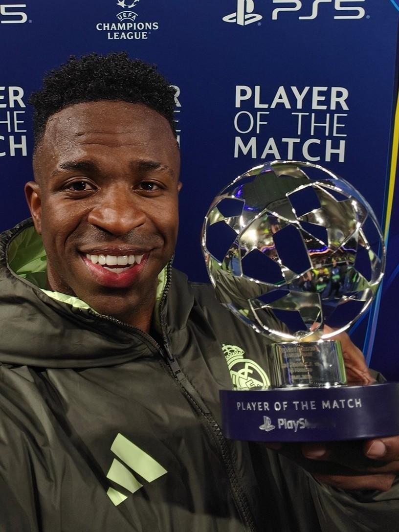 TA：据接近威尼修斯的消息人士称，他在对阵摩纳哥的比赛中的表现是“必要的”，也是