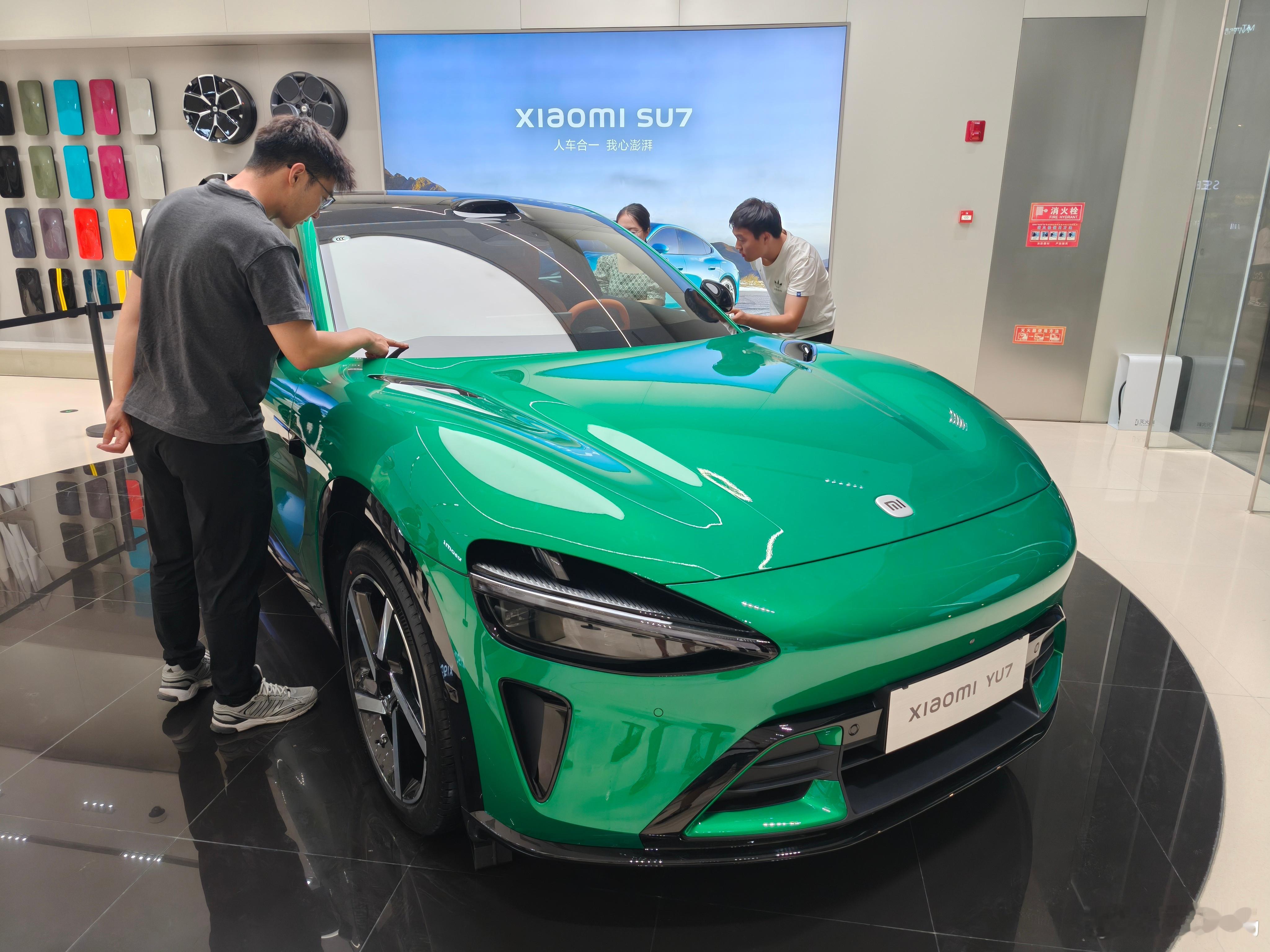 小米YU7这车外观确实好看，比SU7颜值更高。同意吗？ ​​​