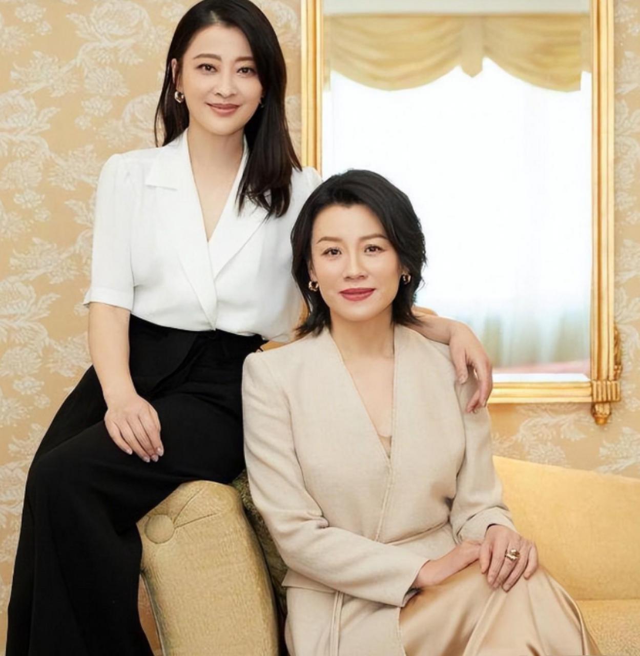 一天，刘琳激动地和梅婷打电话，说：“婷婷，我刚接了一部戏，饰演女二。但女主角因病