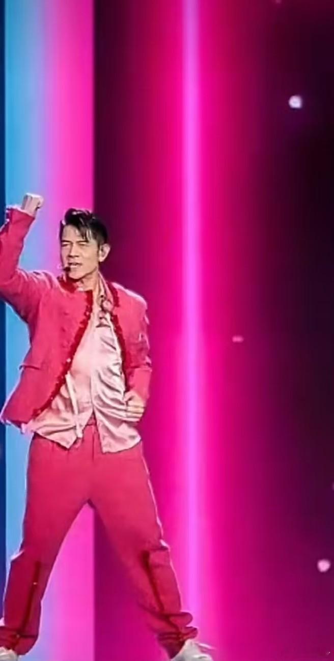 23年过去了法拉利还是法拉利23年过去，法拉利还是法拉利，源自春晚郭富城时隔23