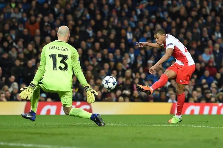 近日，前摩纳哥旧将瓦格纳·洛维在参加体育电视台节目时，回忆起2015/16赛季自