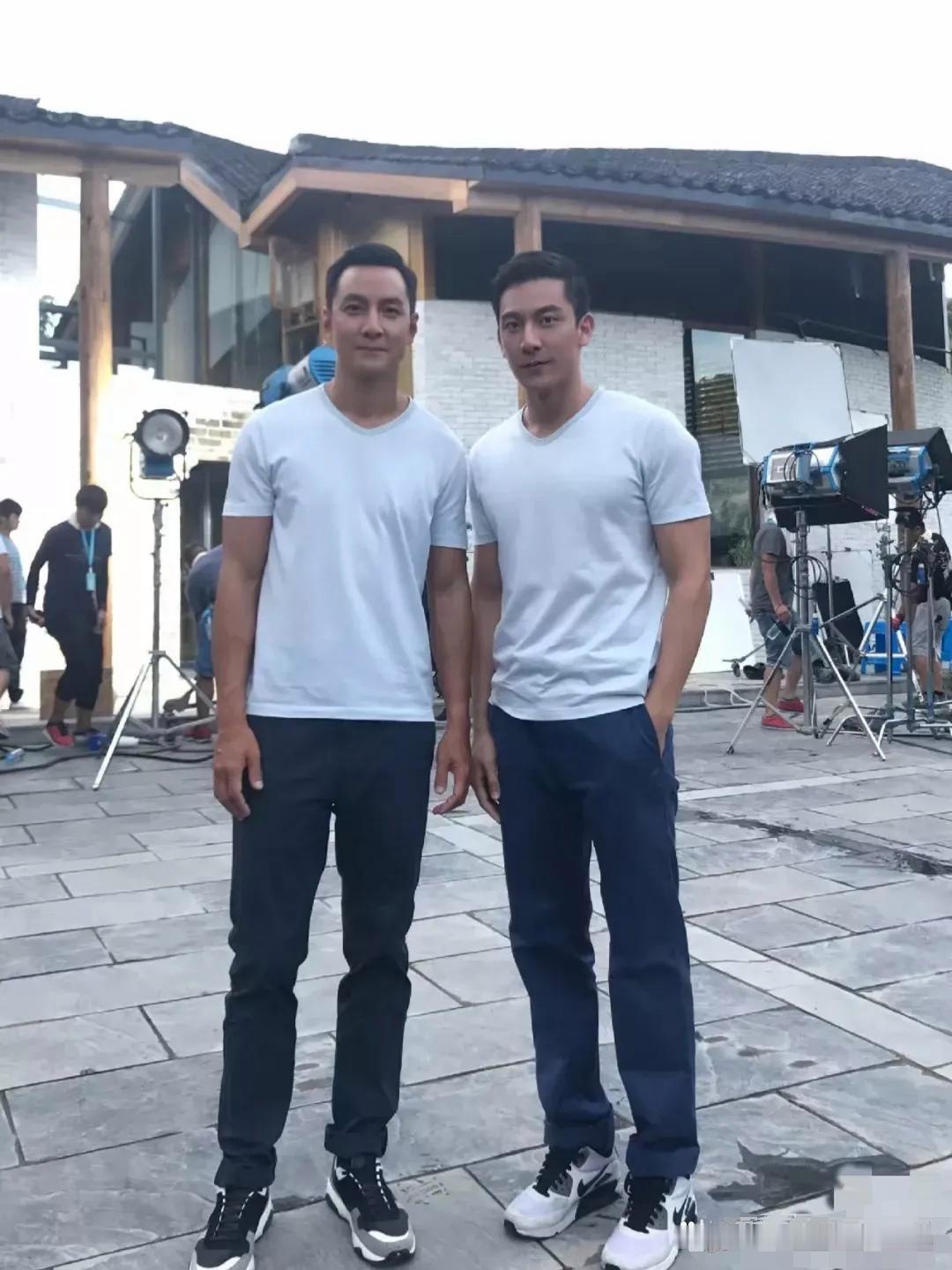 吴彦祖和他的替身谁更帅呀 ​​​