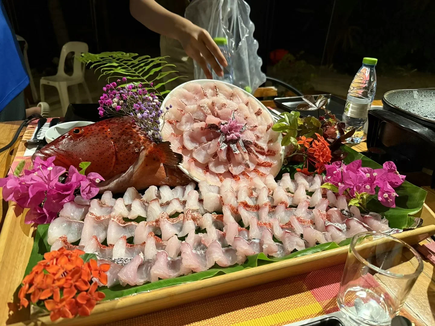 钓鱼人在马代探索新的美味！