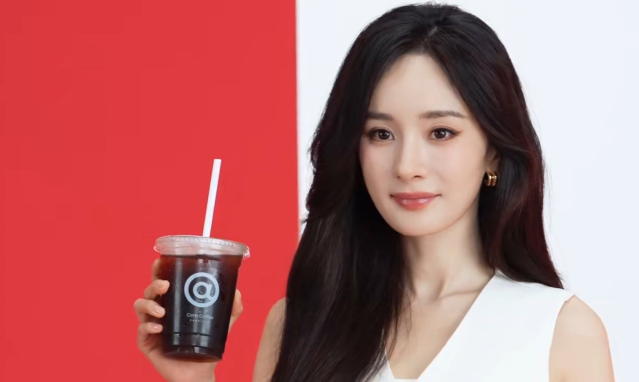 看到这张脸不管是什么东西 购买欲都会直线上升的 ​​​